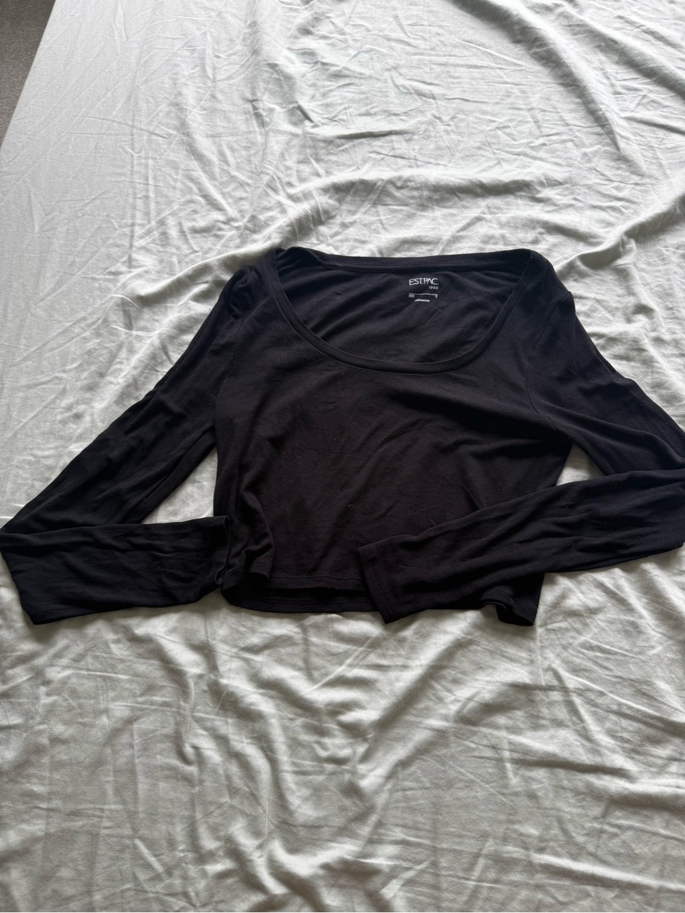 PacSun Black Long-Sleeve Scoop Neck Crop Top